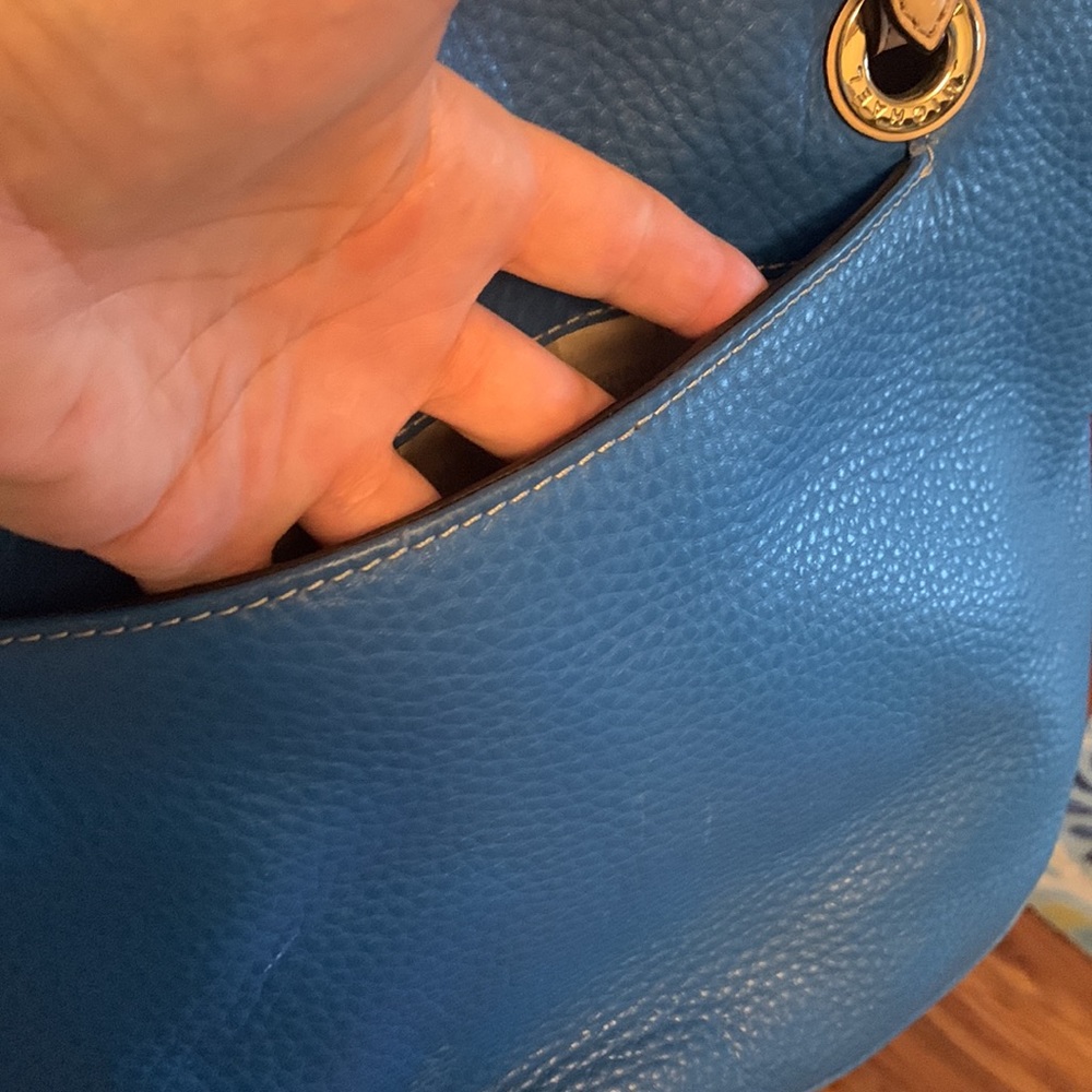 Michael Kors purse - Picture 6 of 11